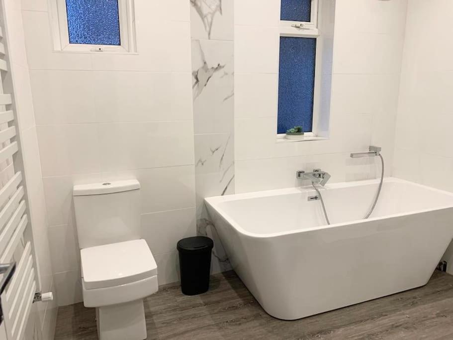 شقة Stylish Retreat In Leigh-On-Sea ساوثيند أون سي المظهر الخارجي الصورة