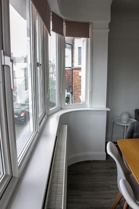 شقة Stylish Retreat In Leigh-On-Sea ساوثيند أون سي المظهر الخارجي الصورة