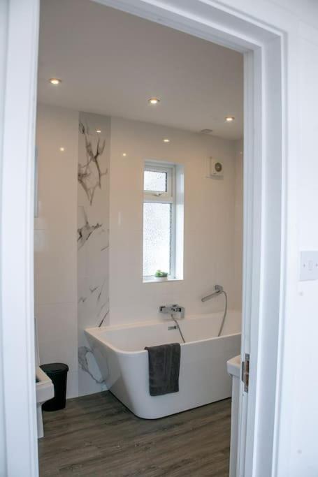 شقة Stylish Retreat In Leigh-On-Sea ساوثيند أون سي المظهر الخارجي الصورة
