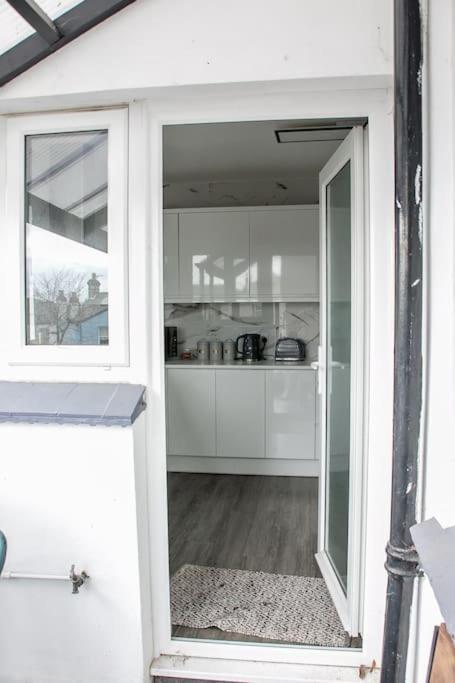 شقة Stylish Retreat In Leigh-On-Sea ساوثيند أون سي المظهر الخارجي الصورة