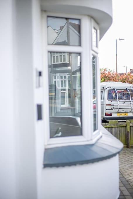 شقة Stylish Retreat In Leigh-On-Sea ساوثيند أون سي المظهر الخارجي الصورة