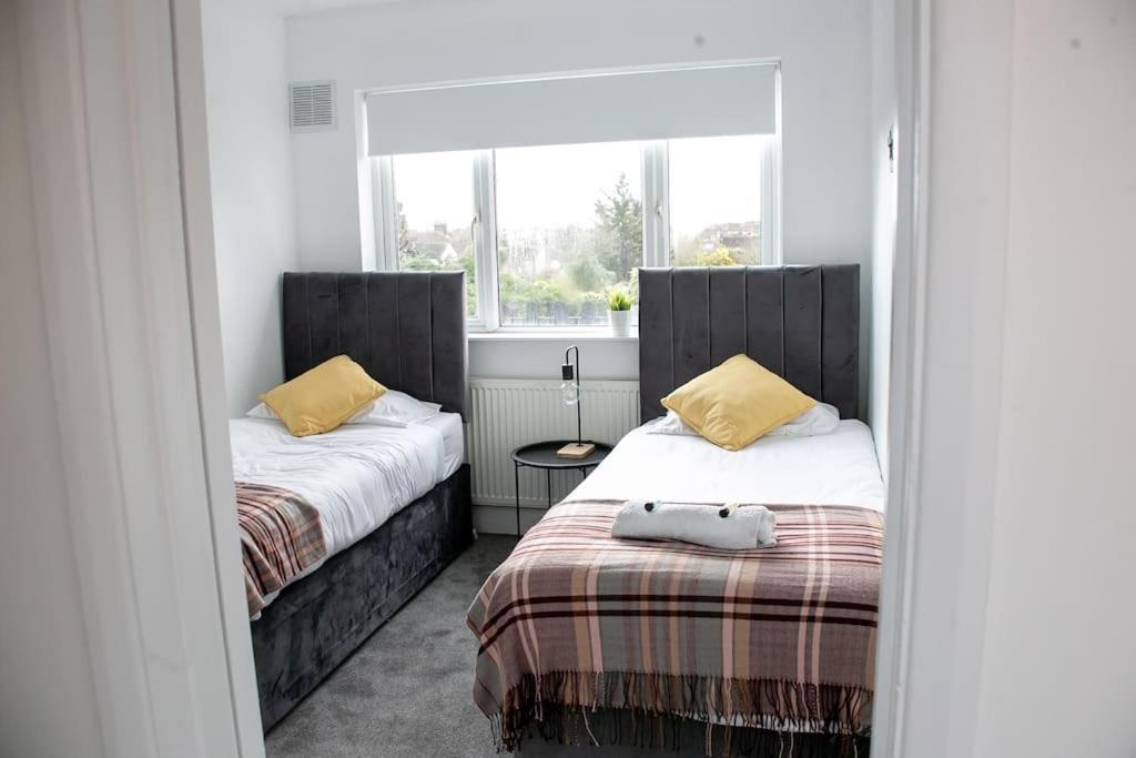 شقة Stylish Retreat In Leigh-On-Sea ساوثيند أون سي المظهر الخارجي الصورة